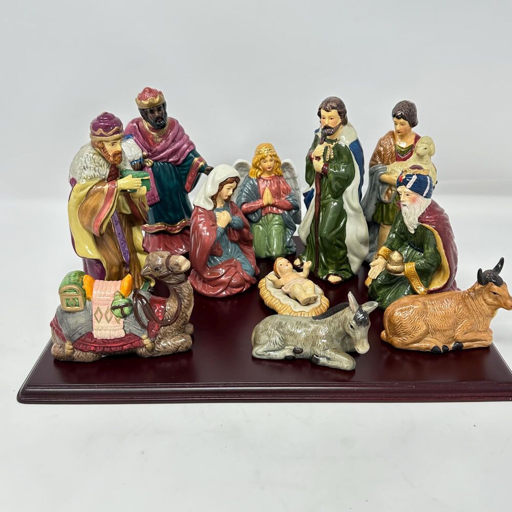 Vintage 2003 Home for the Holidays Porcelain Nativity Set 12 Piece Box READ